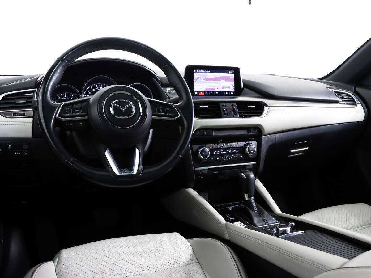 Mazda 6 с пробегом — 2018 год. Фото: #10