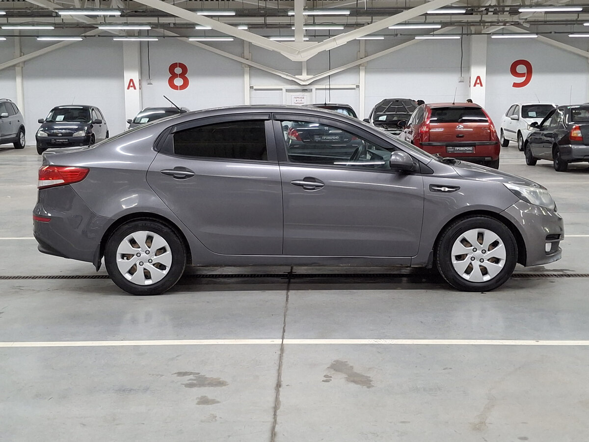 Kia Rio с пробегом — 2015 год. Фото: #3