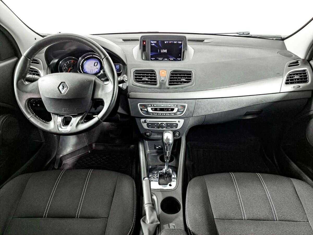 Renault Megane с пробегом — 2014 год. Фото: #11