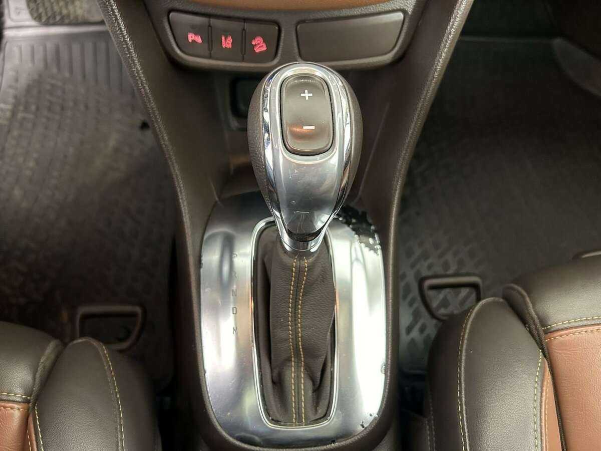 Opel Mokka с пробегом — 2013 год. Фото: #11