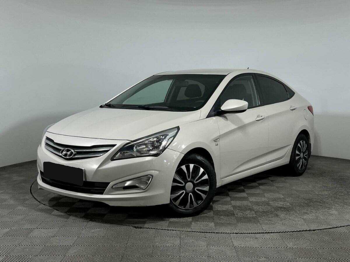 Hyundai Solaris с пробегом — 2015 год. Фото: #0
