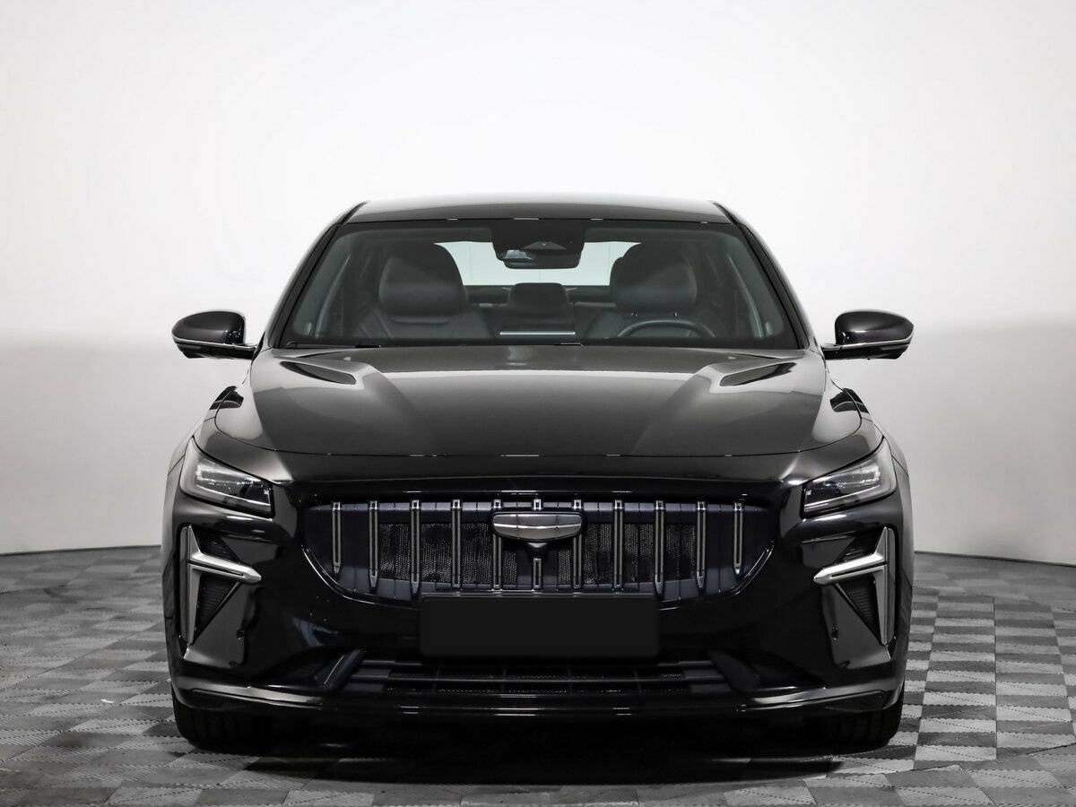 Geely Preface с пробегом — 2024 год. Фото: #1