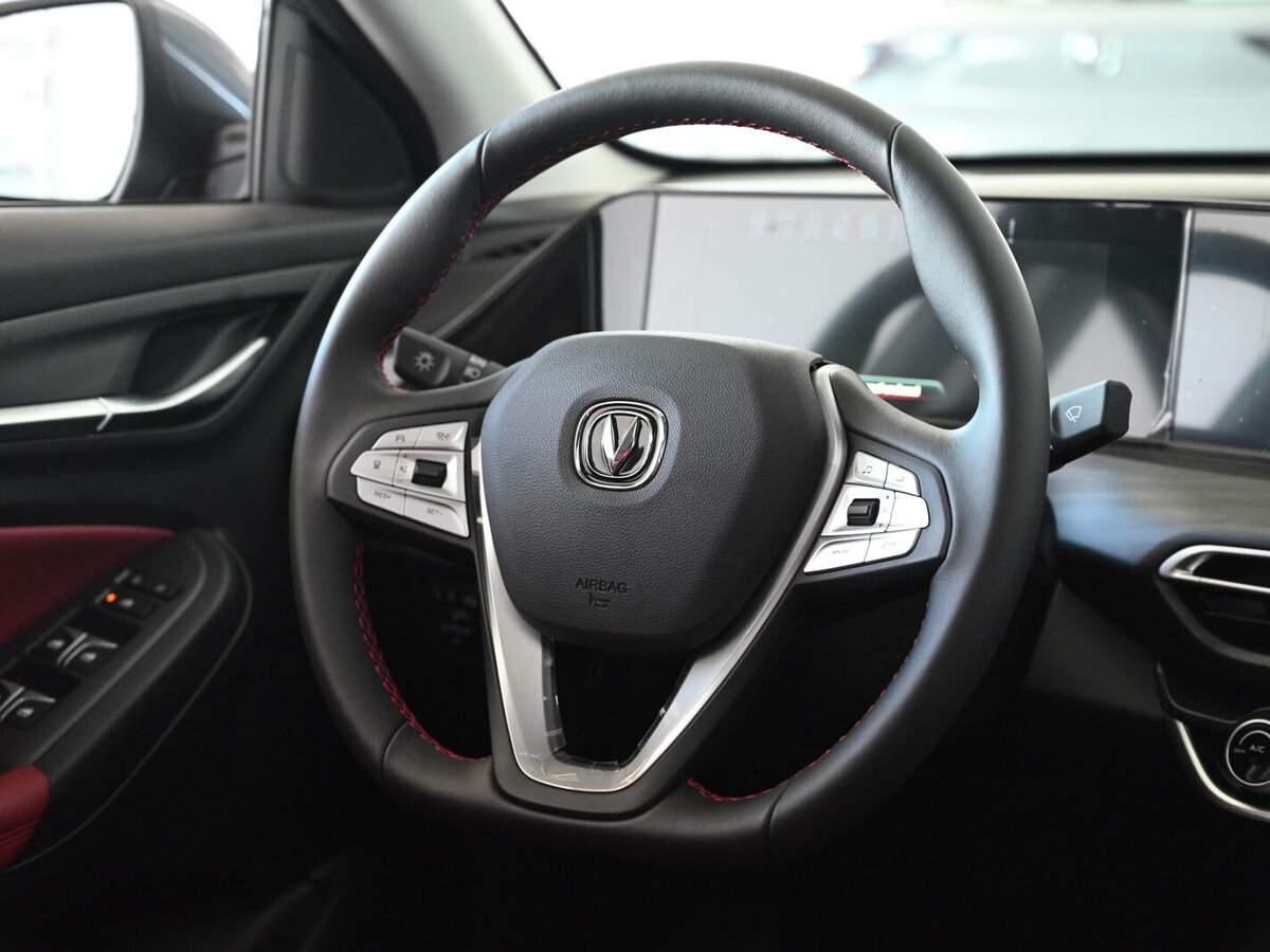 Changan Eado Plus с пробегом — 2024 год. Фото: #15