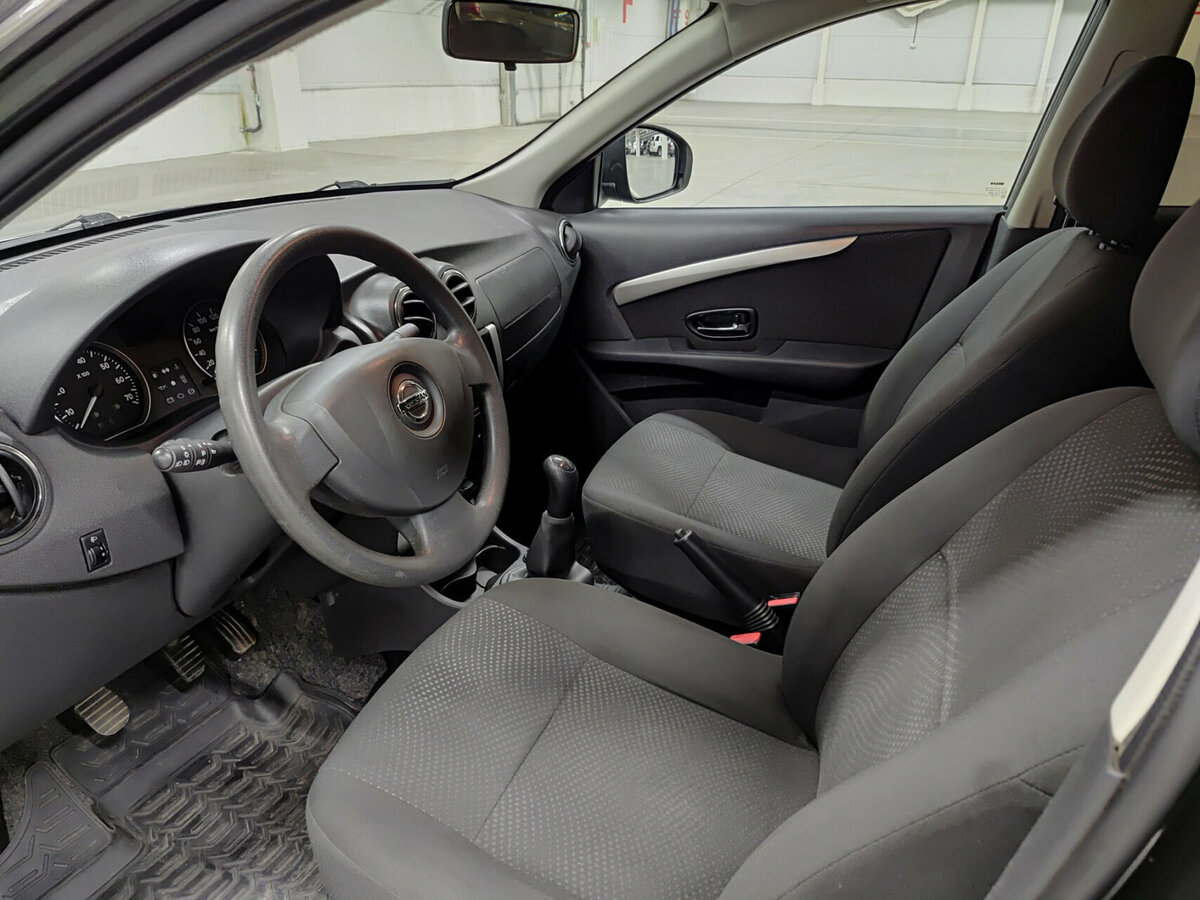 Nissan Almera с пробегом — 2015 год. Фото: #14