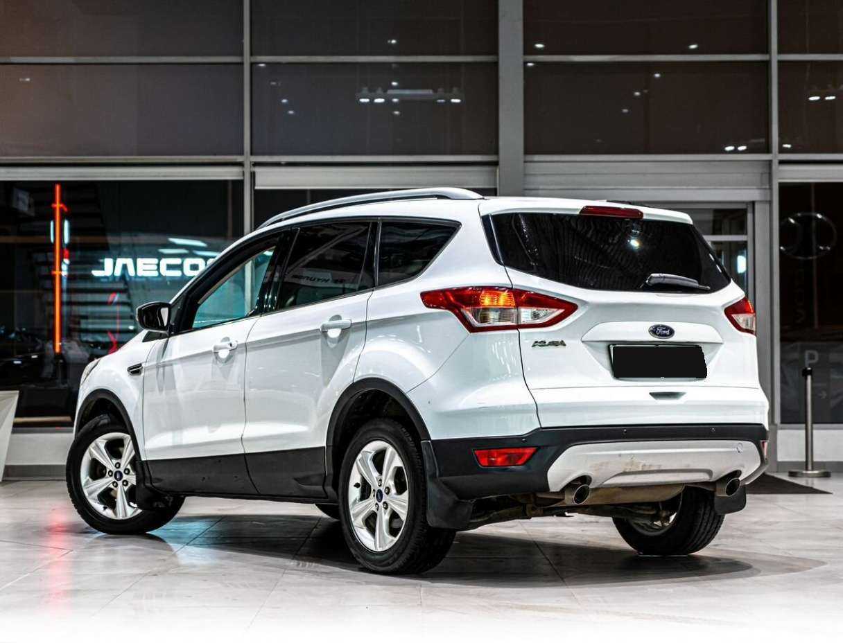 Ford Kuga с пробегом — 2014 год. Фото: #3