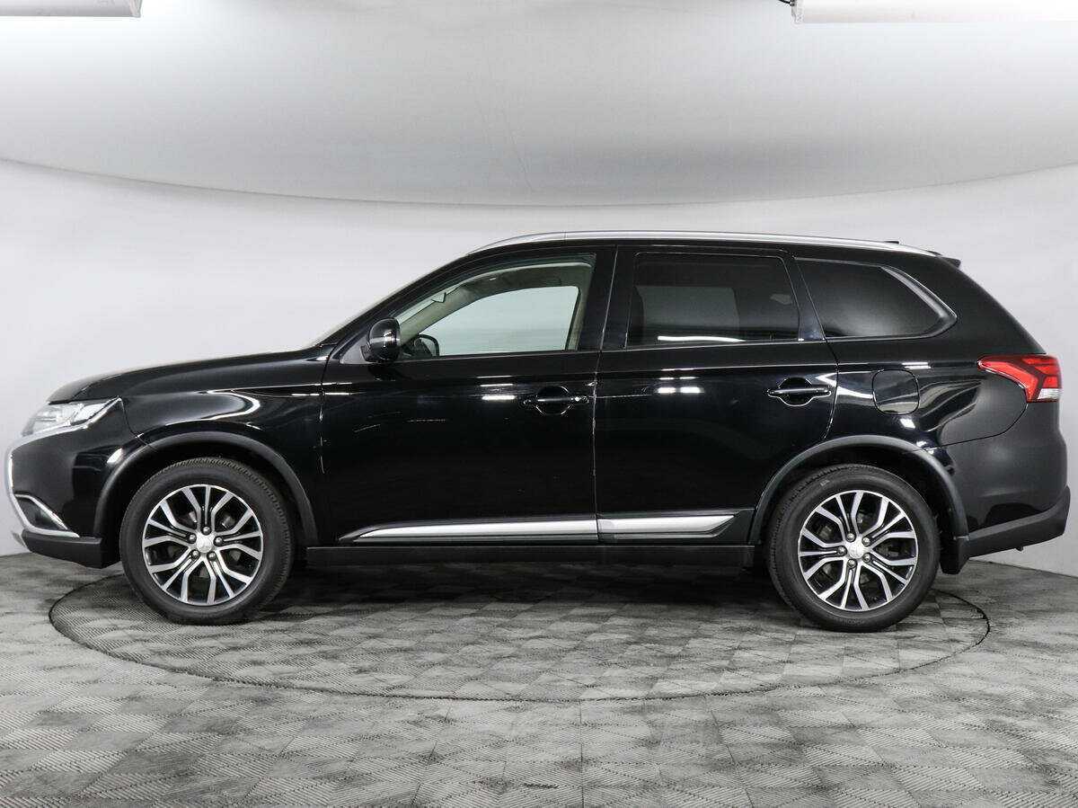 Mitsubishi Outlander с пробегом — 2018 год. Фото: #7