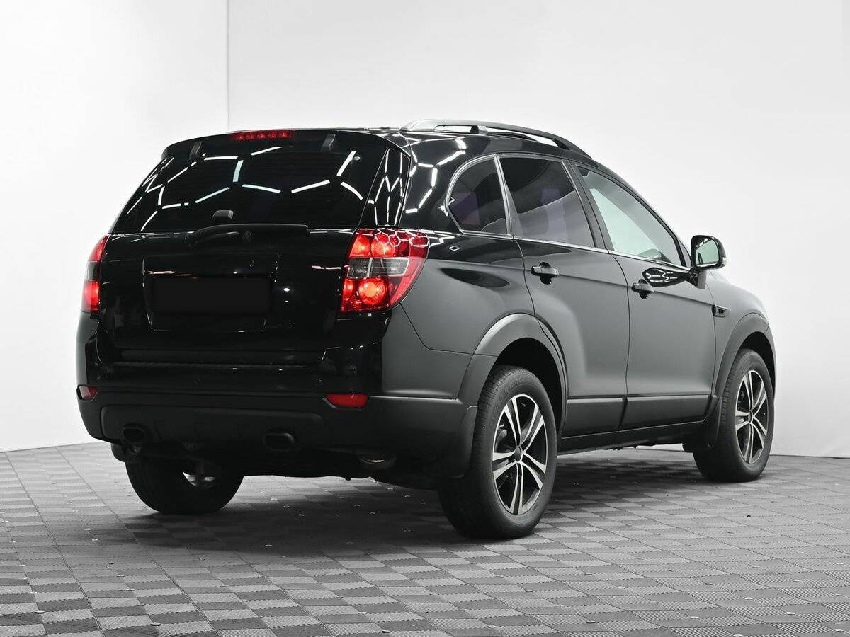 Chevrolet Captiva с пробегом — 2012 год. Фото: #3
