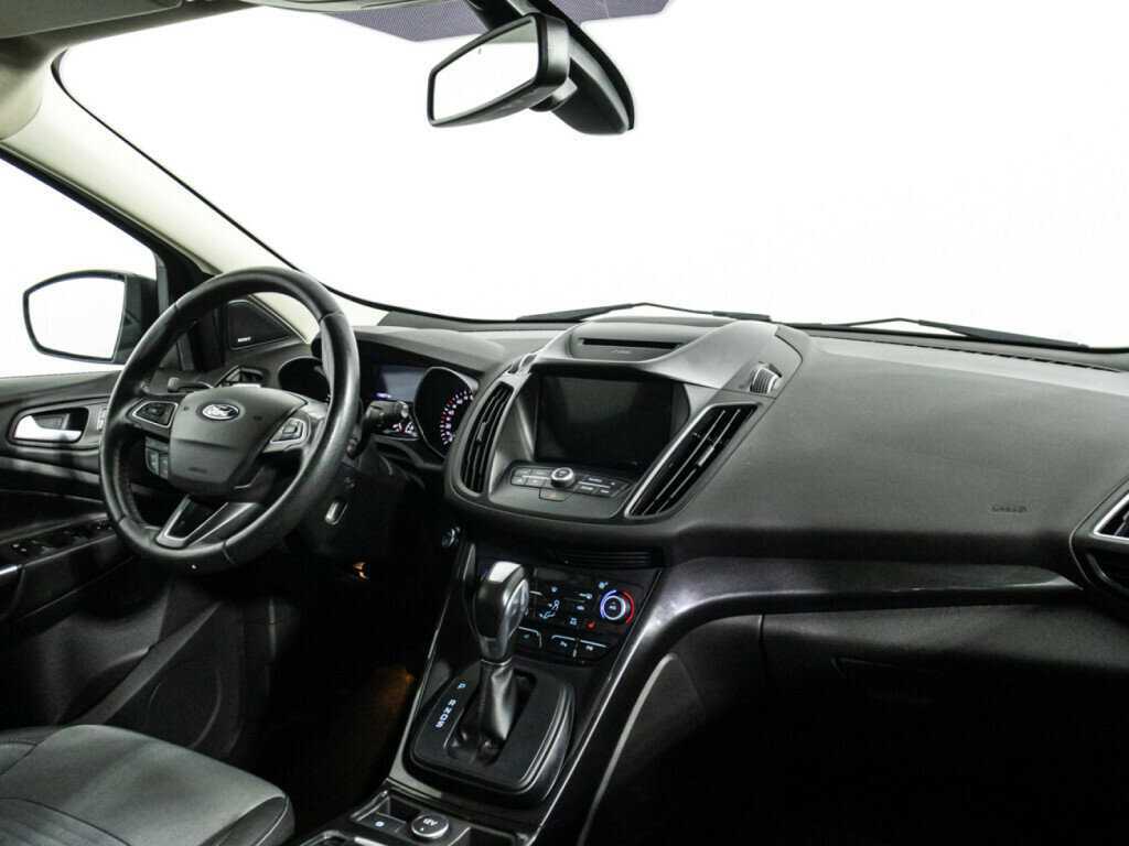 Ford Kuga с пробегом — 2017 год. Фото: #8