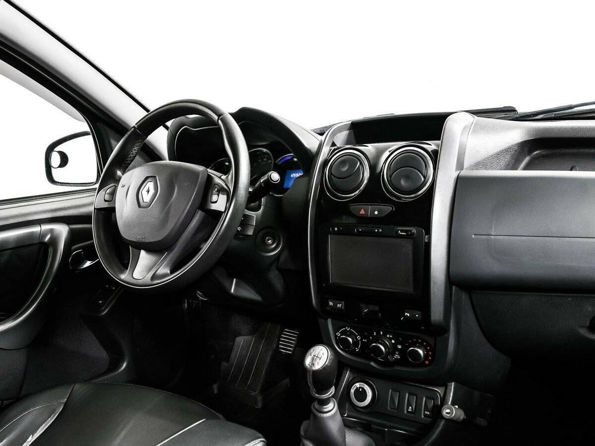 Renault Duster с пробегом — 2017 год. Фото: #8