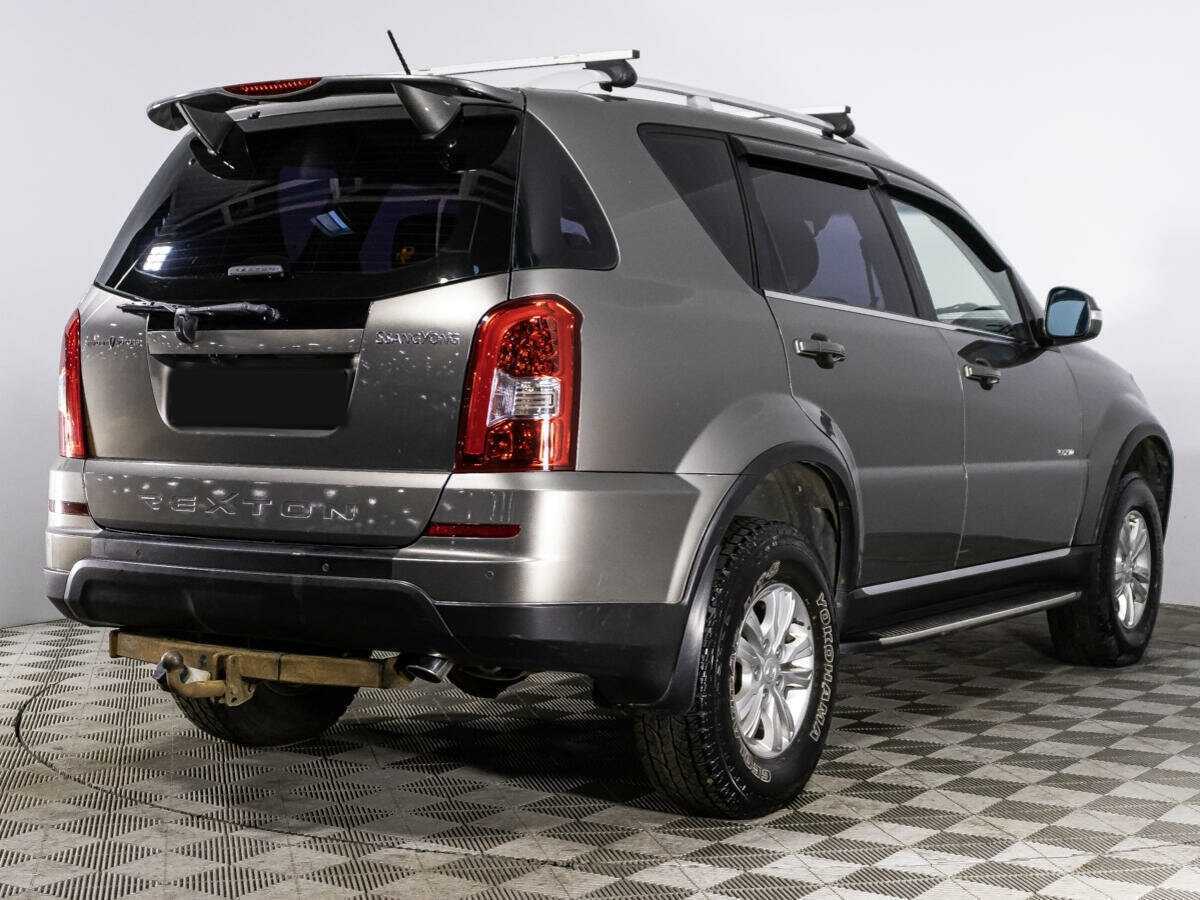SsangYong Rexton с пробегом — 2013 год. Фото: #3
