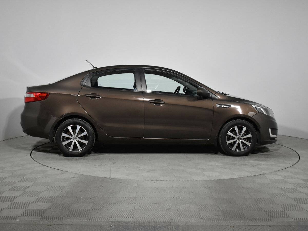 Kia Rio с пробегом — 2014 год. Фото: #3
