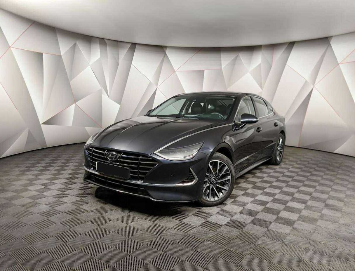 Hyundai Sonata с пробегом — 2022 год. Посмотреть фото