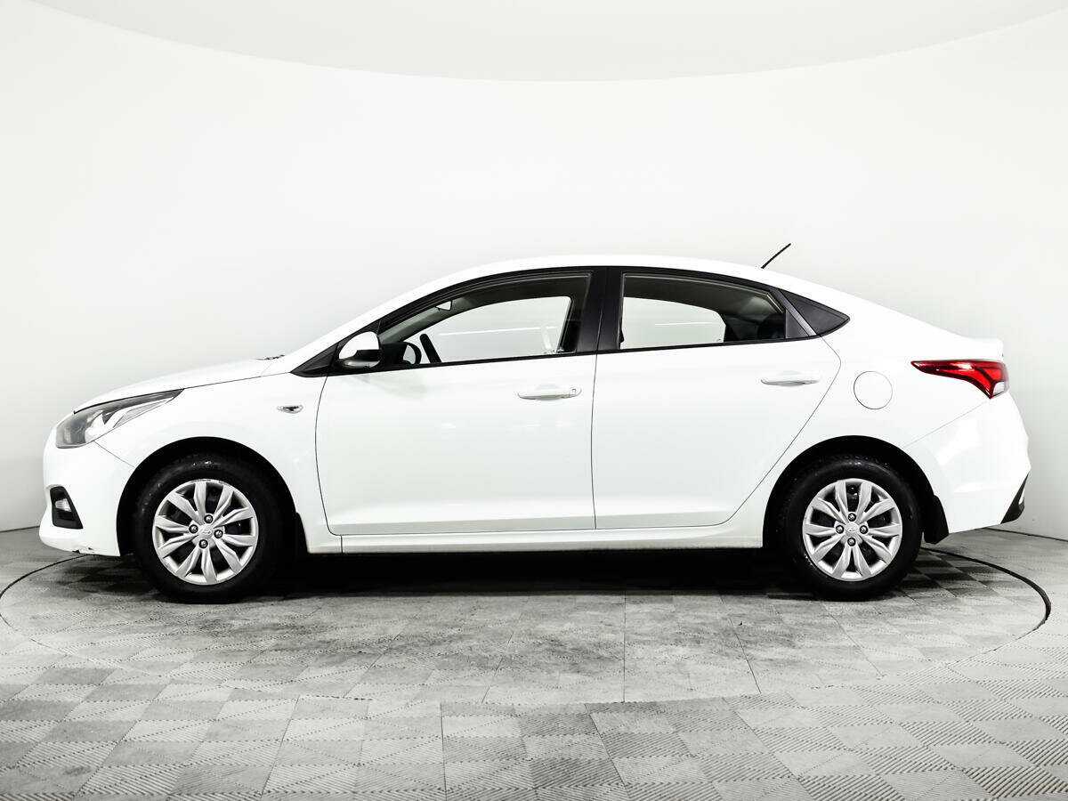 Hyundai Solaris с пробегом — 2017 год. Фото: #7