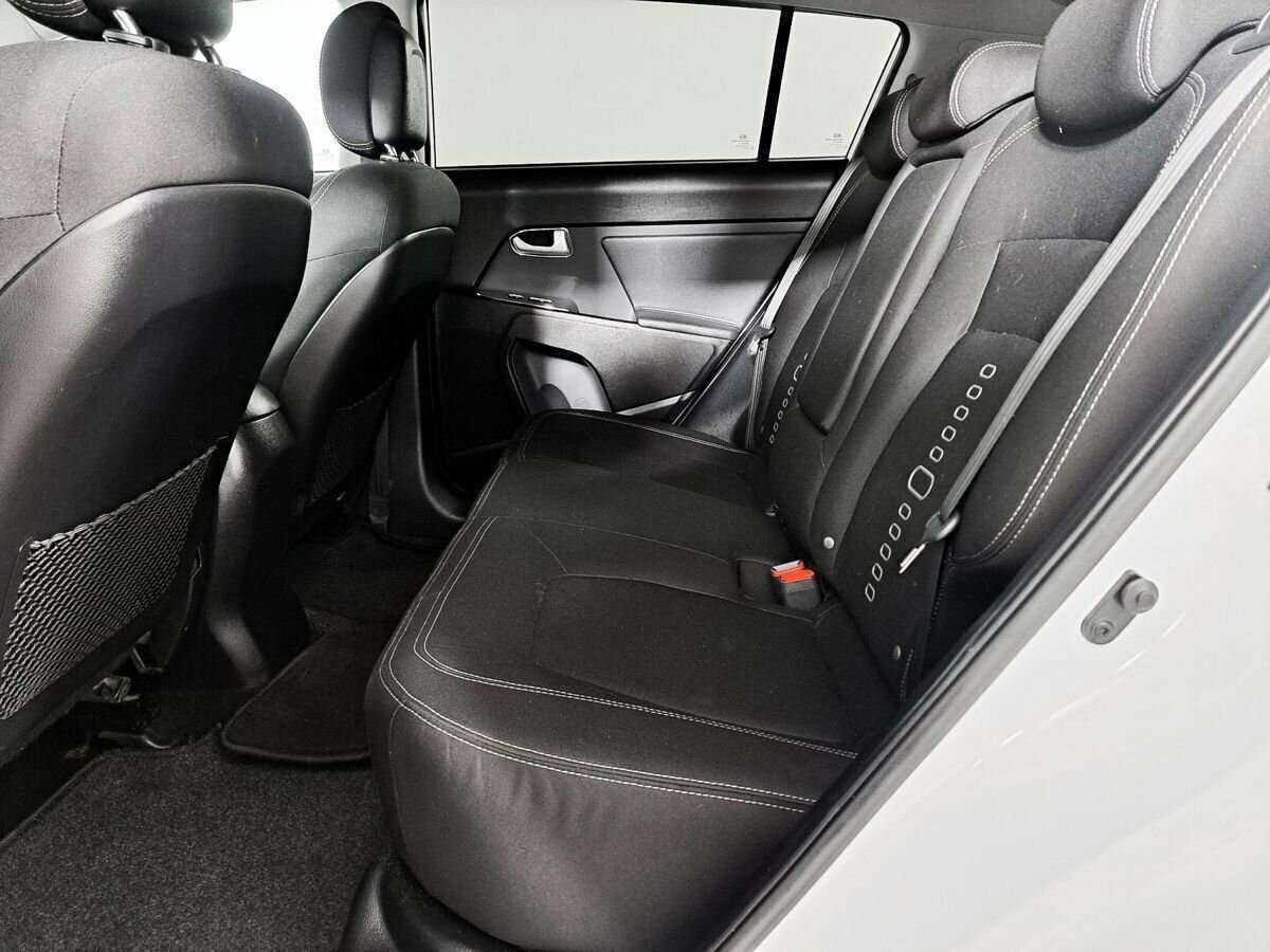 Kia Sportage с пробегом — 2015 год. Фото: #7