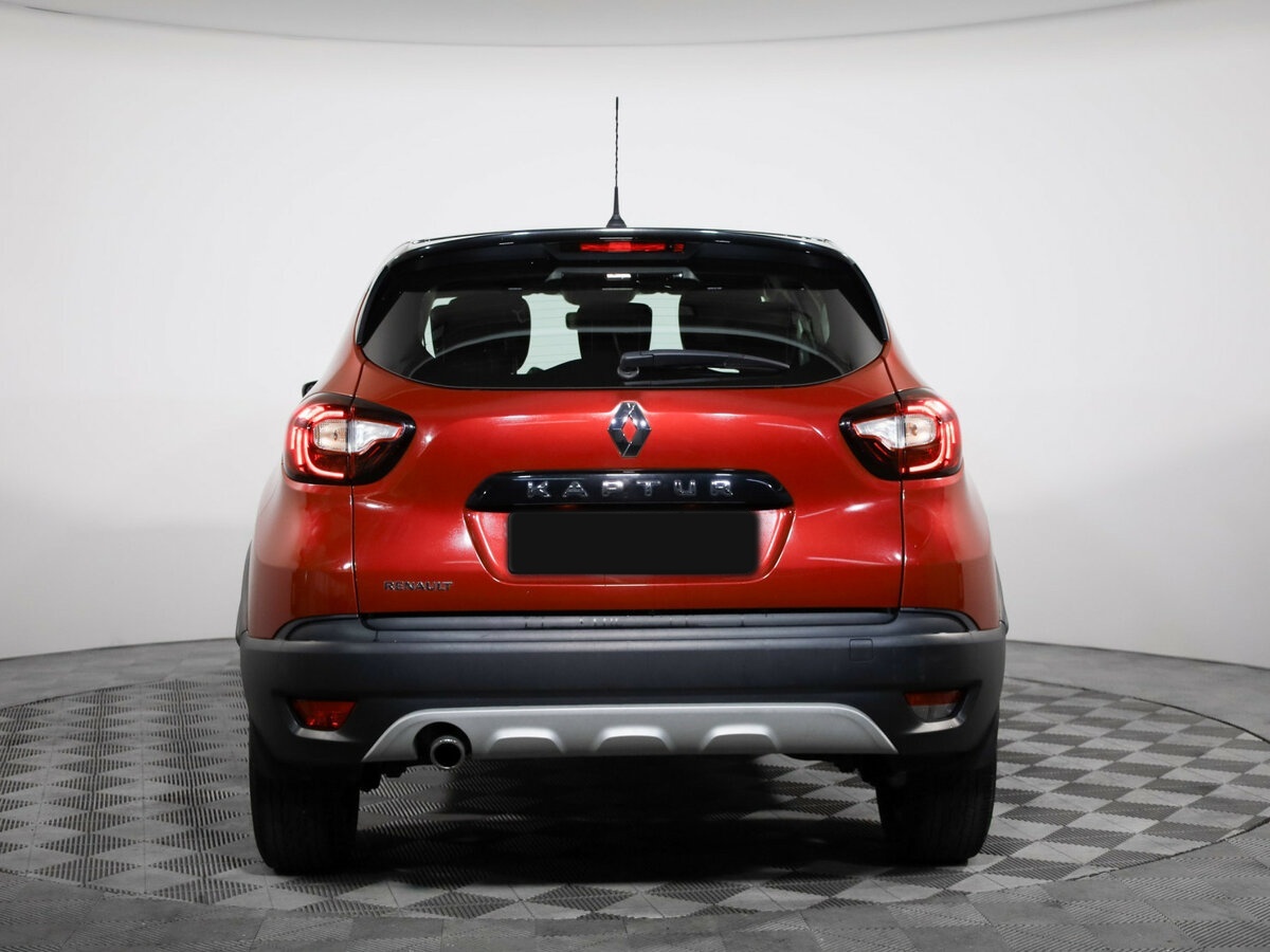 Renault Kaptur с пробегом — 2018 год. Фото: #4