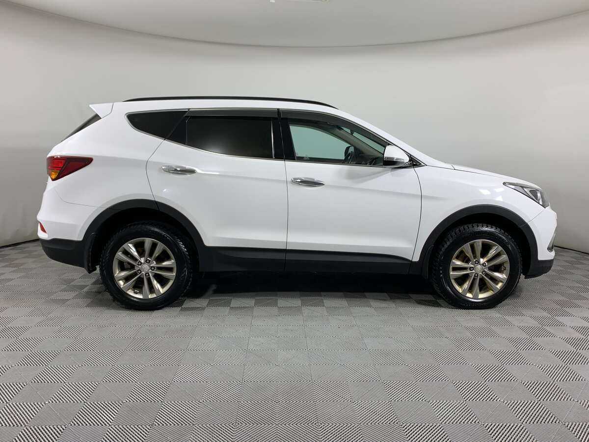 Hyundai Santa Fe с пробегом — 2017 год. Фото: #3