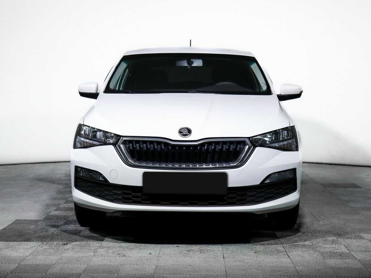 Skoda Rapid с пробегом — 2021 год. Фото: #1
