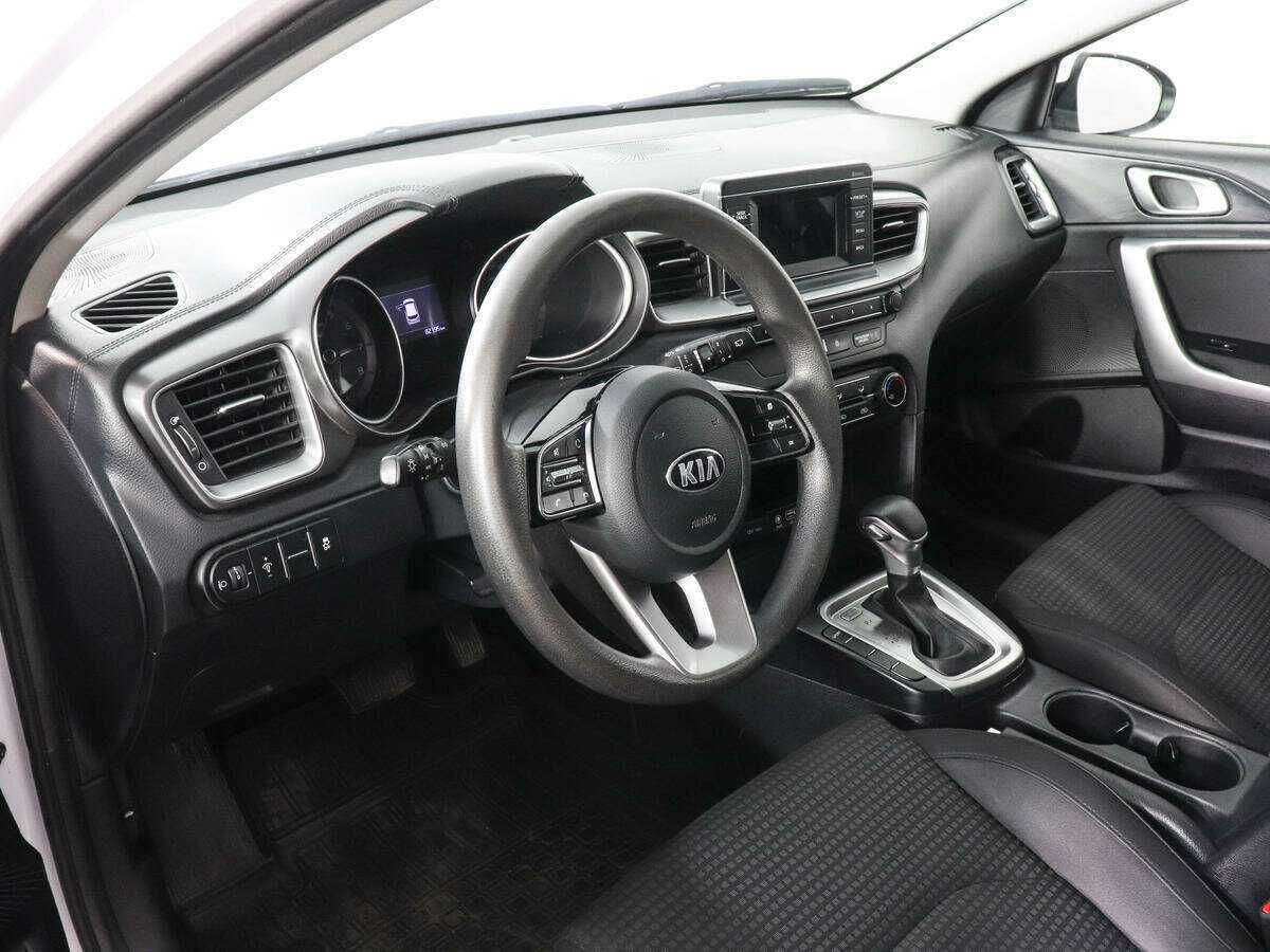 Kia Ceed с пробегом — 2019 год. Фото: #8