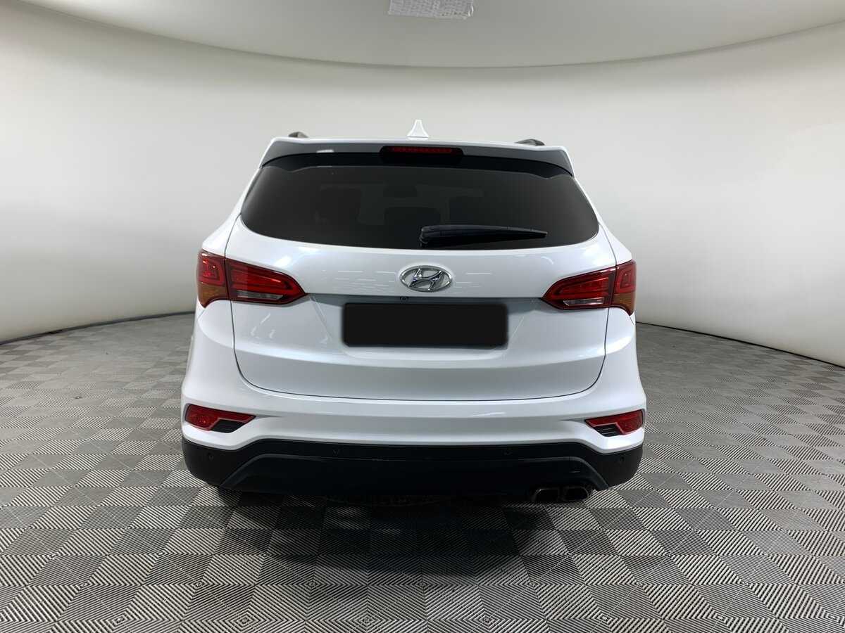 Hyundai Santa Fe с пробегом — 2017 год. Фото: #5