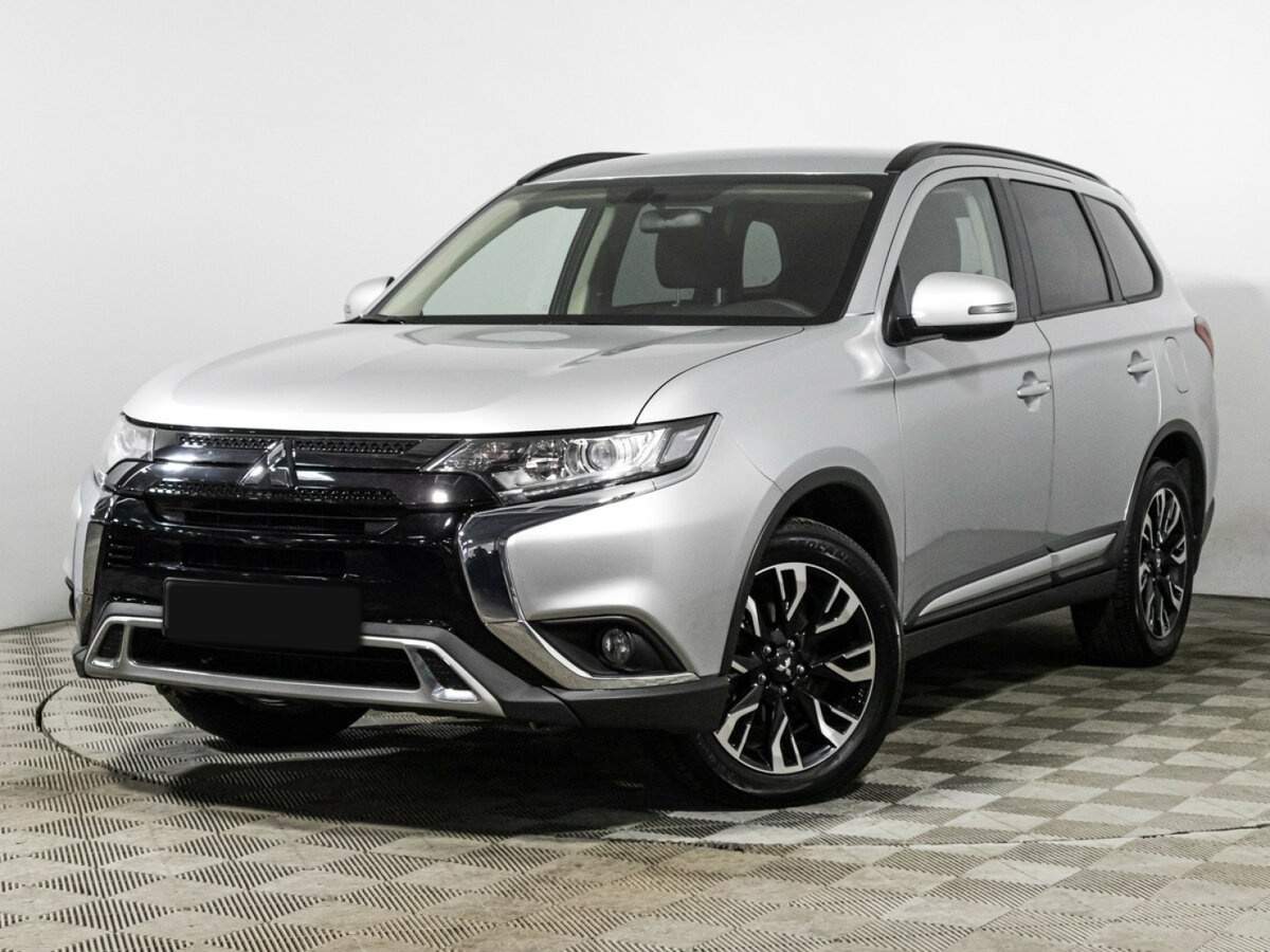 Mitsubishi Outlander с пробегом — 2022 год. Фото: #0