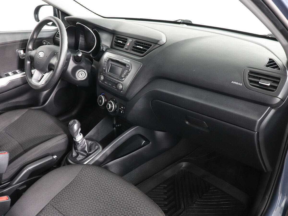 Kia Rio с пробегом — 2012 год. Фото: #9