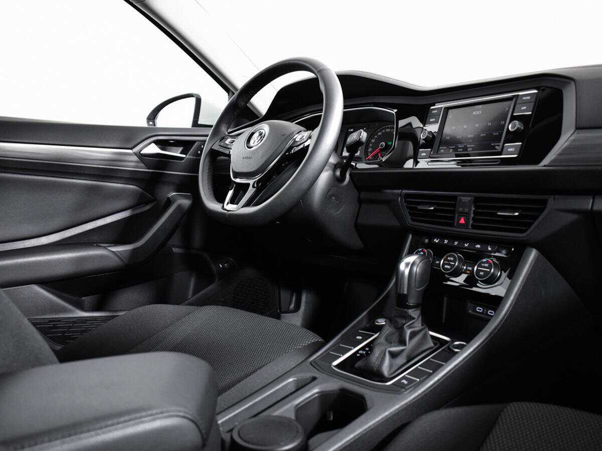 Volkswagen Jetta с пробегом — 2020 год. Фото: #8