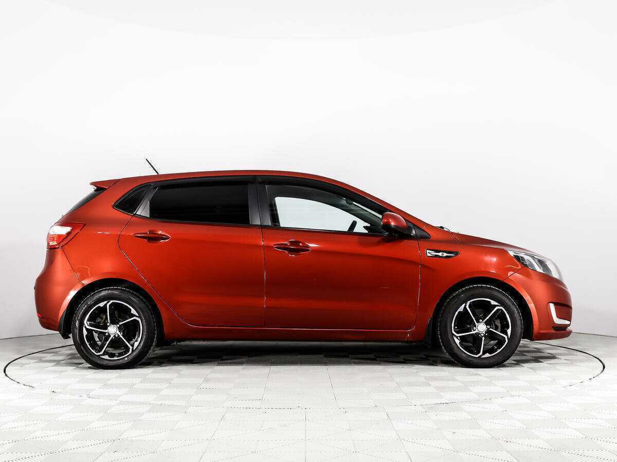 Kia Rio с пробегом — 2012 год. Фото: #3
