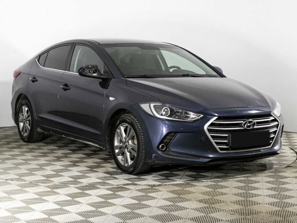 Hyundai Elantra с пробегом — 2017 год. Фото: #2
