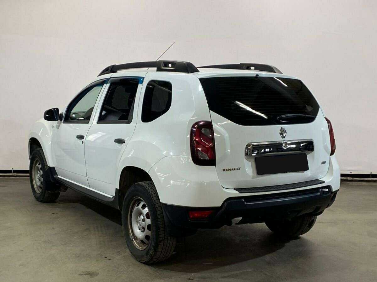 Renault Duster с пробегом — 2015 год. Фото: #6
