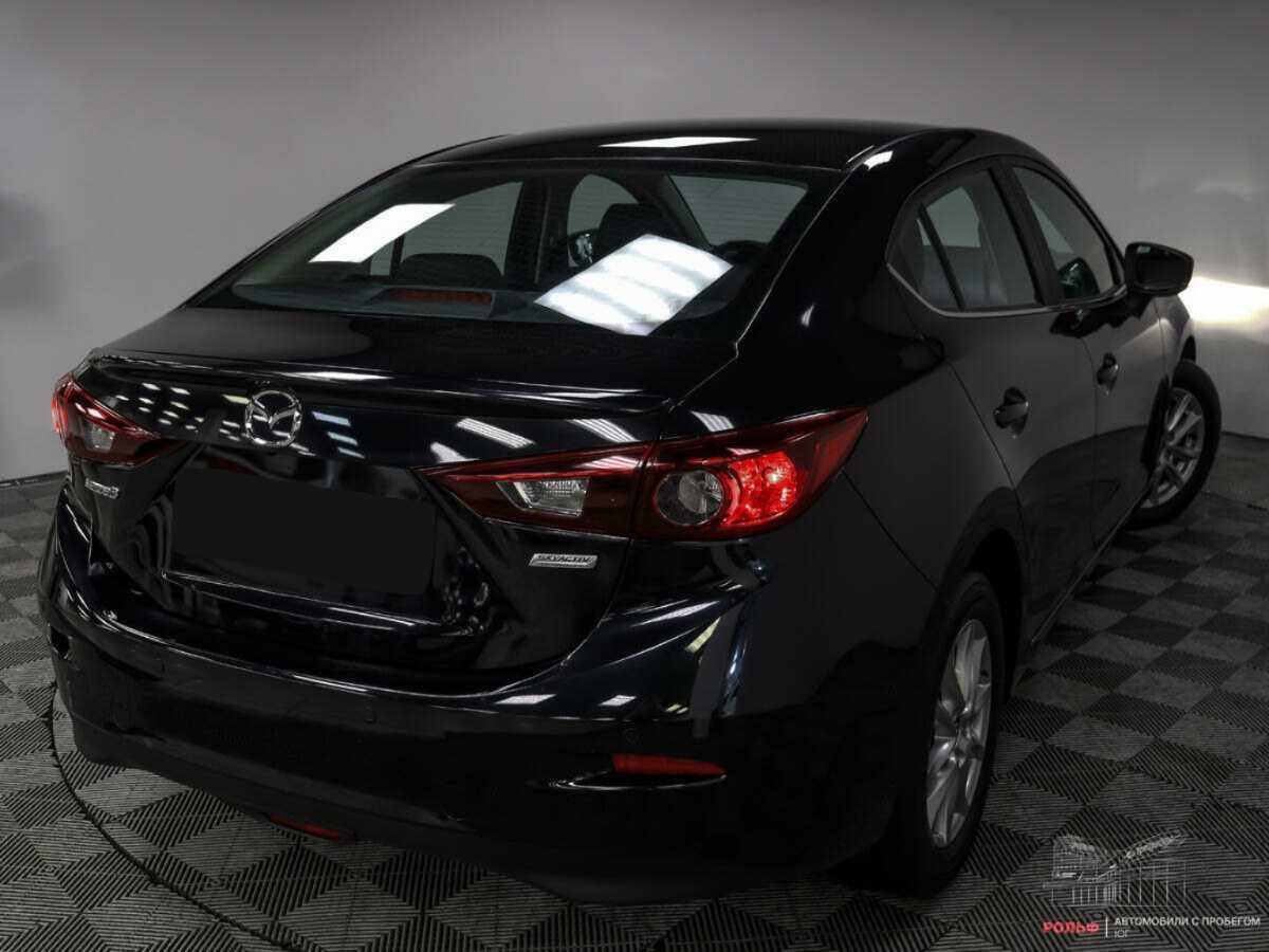 Mazda 3 с пробегом — 2017 год. Фото: #15
