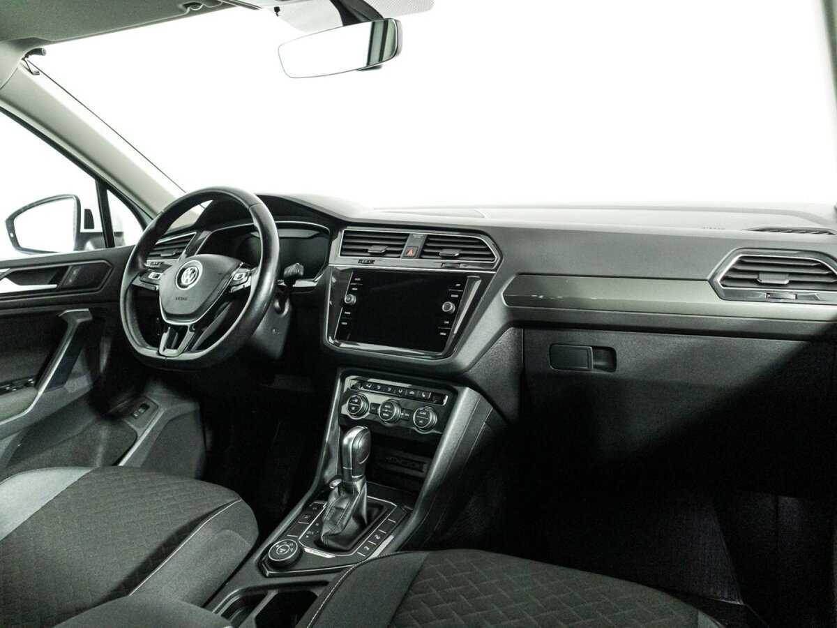 Volkswagen Tiguan с пробегом — 2018 год. Фото: #8