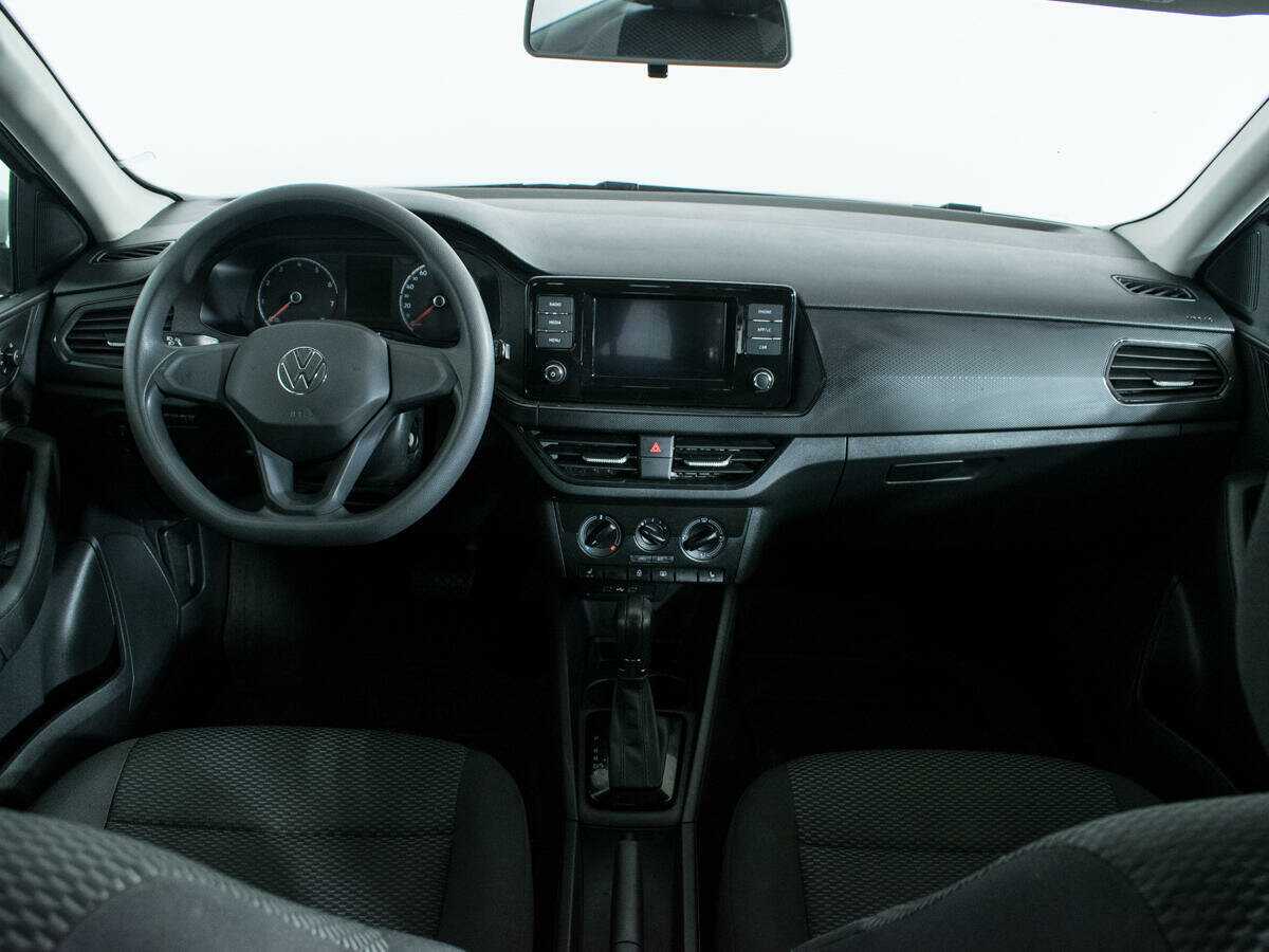 Volkswagen Polo с пробегом — 2020 год. Фото: #11