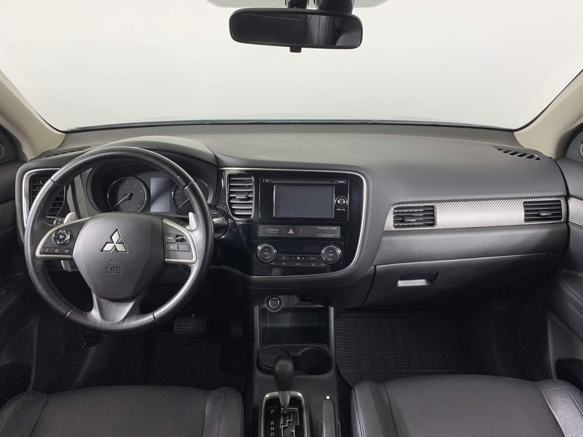 Mitsubishi Outlander с пробегом — 2013 год. Фото: #11