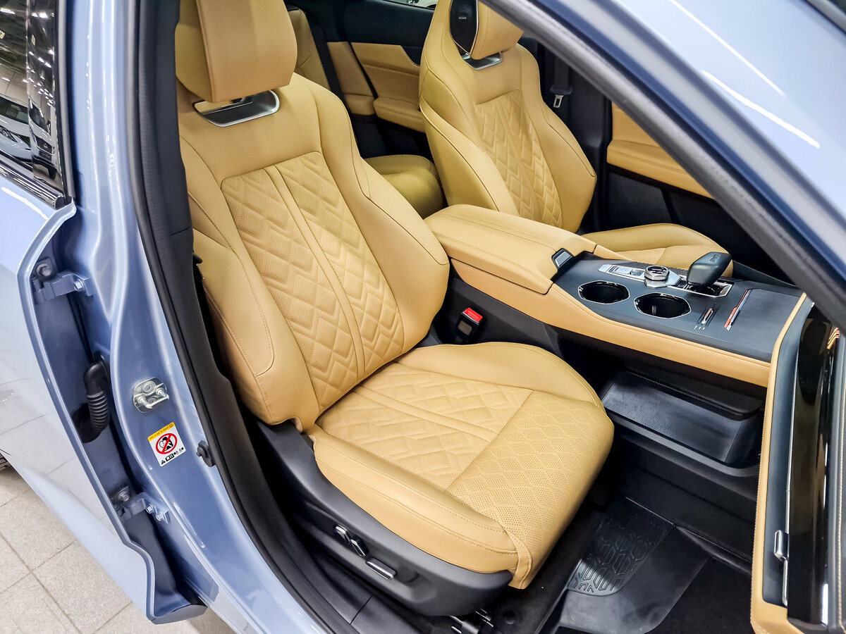 Changan UNI-K с пробегом — 2023 год. Фото: #23