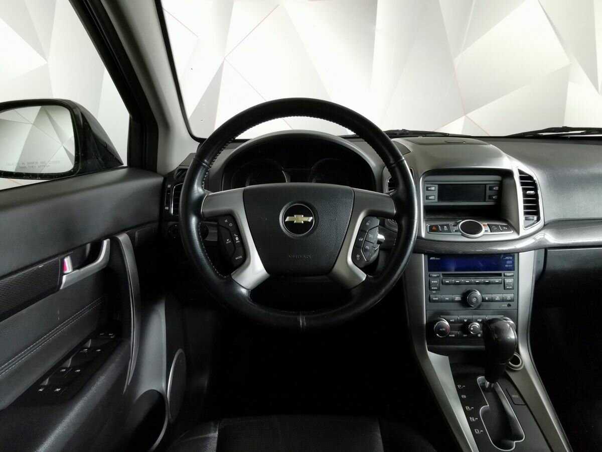 Chevrolet Captiva с пробегом — 2013 год. Фото: #13