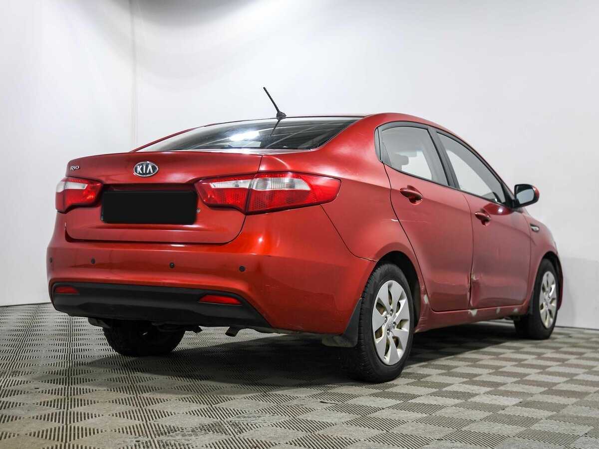 Kia Rio с пробегом — 2012 год. Фото: #3