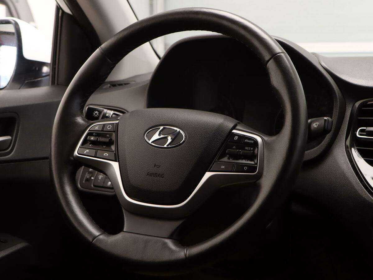 Hyundai Solaris с пробегом — 2020 год. Фото: #8