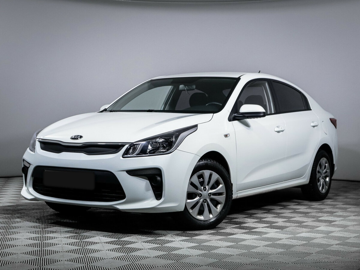 Kia Rio с пробегом — 2018 год. Посмотреть фото