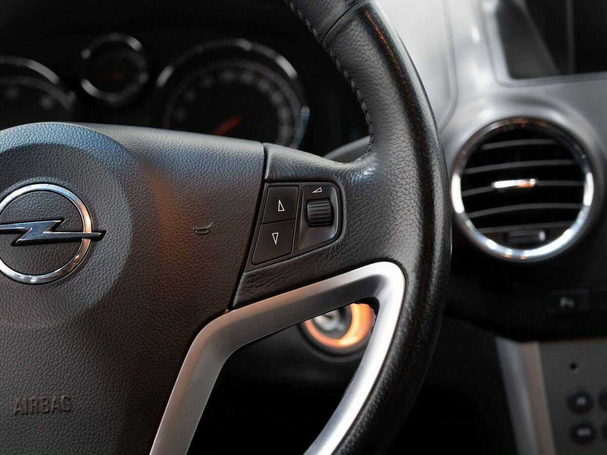 Opel Antara с пробегом — 2013 год. Фото: #15