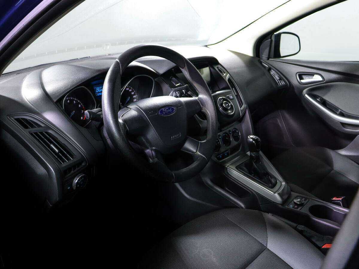 Ford Focus с пробегом — 2012 год. Фото: #13