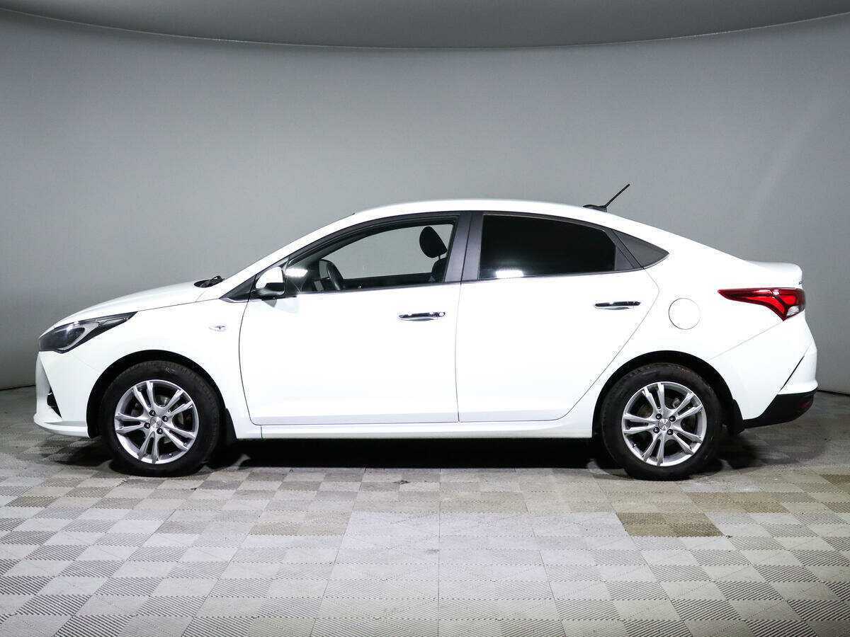 Hyundai Solaris с пробегом — 2020 год. Фото: #7