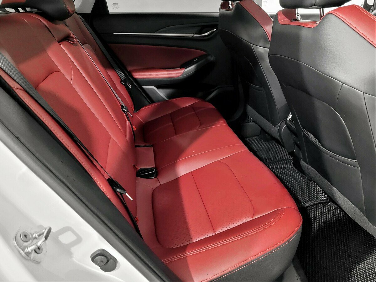 Changan Eado Plus с пробегом — 2024 год. Фото: #11