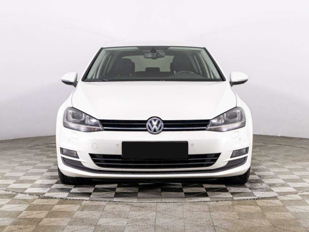 Volkswagen Golf с пробегом — 2013 год. Фото: #1