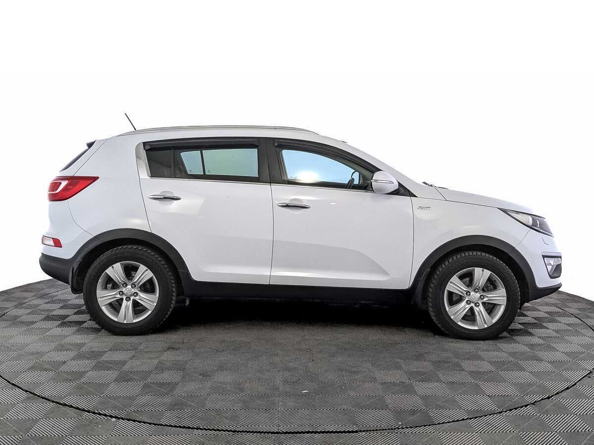 Kia Sportage с пробегом — 2012 год. Фото: #3