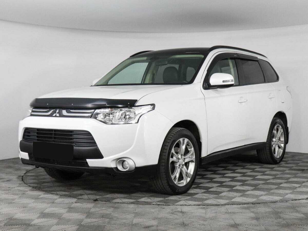 Mitsubishi Outlander с пробегом — 2013 год. Фото: #0