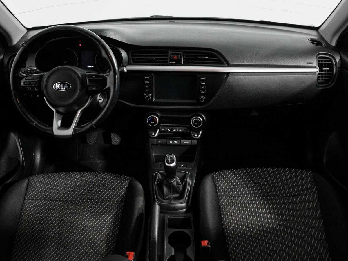 Kia Rio с пробегом — 2018 год. Фото: #13