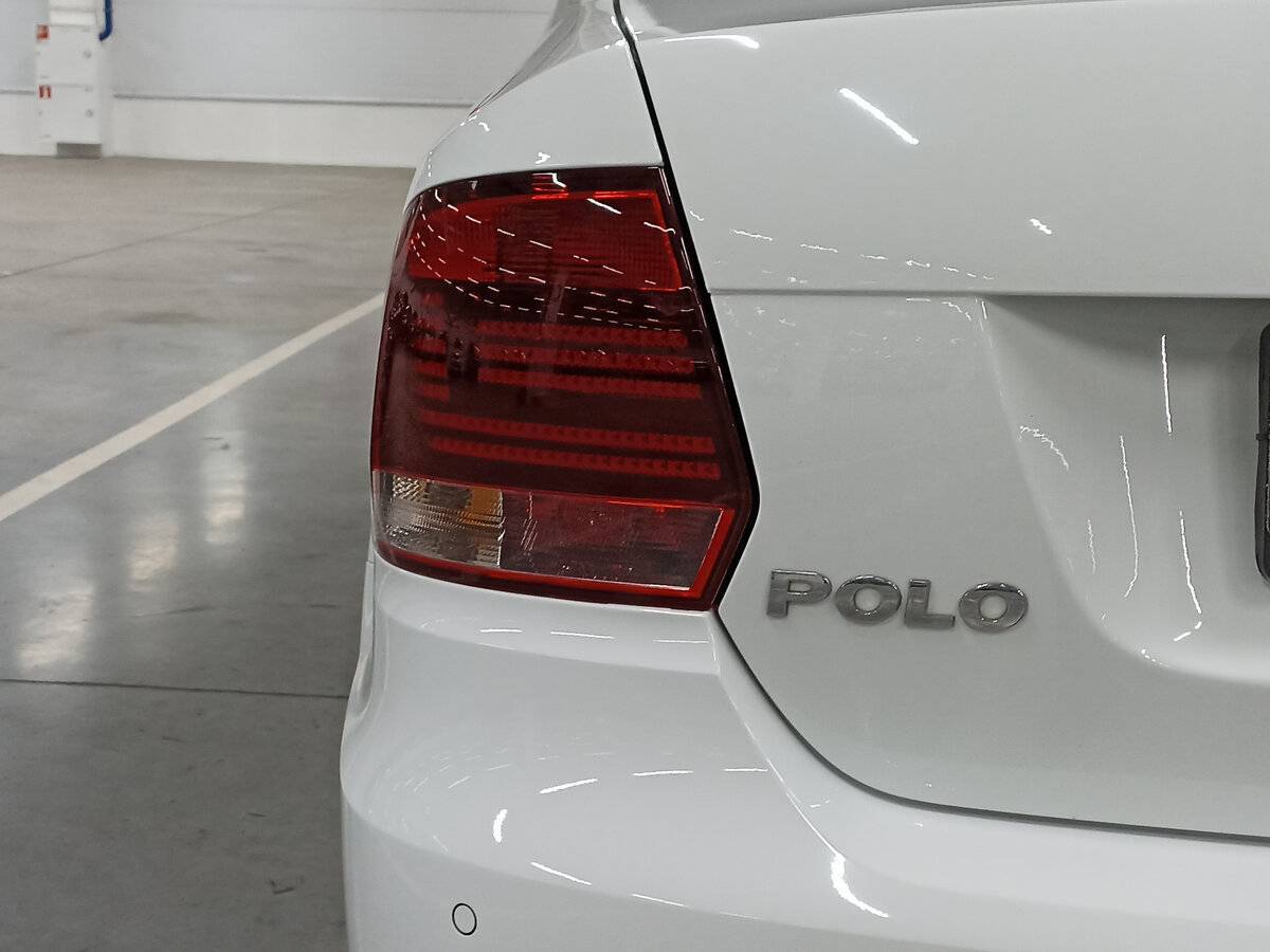 Volkswagen Polo с пробегом — 2018 год. Фото: #8