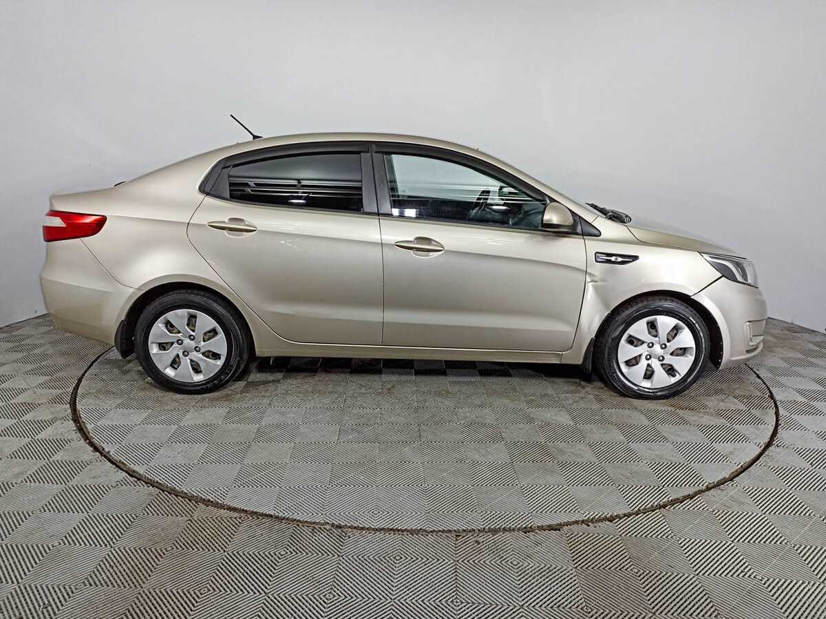 Kia Rio с пробегом — 2014 год. Фото: #3