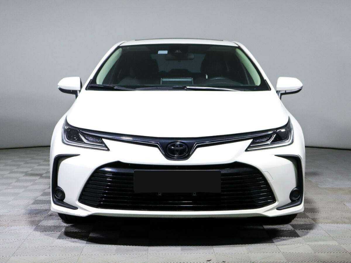 Toyota Corolla с пробегом — 2022 год. Фото: #1