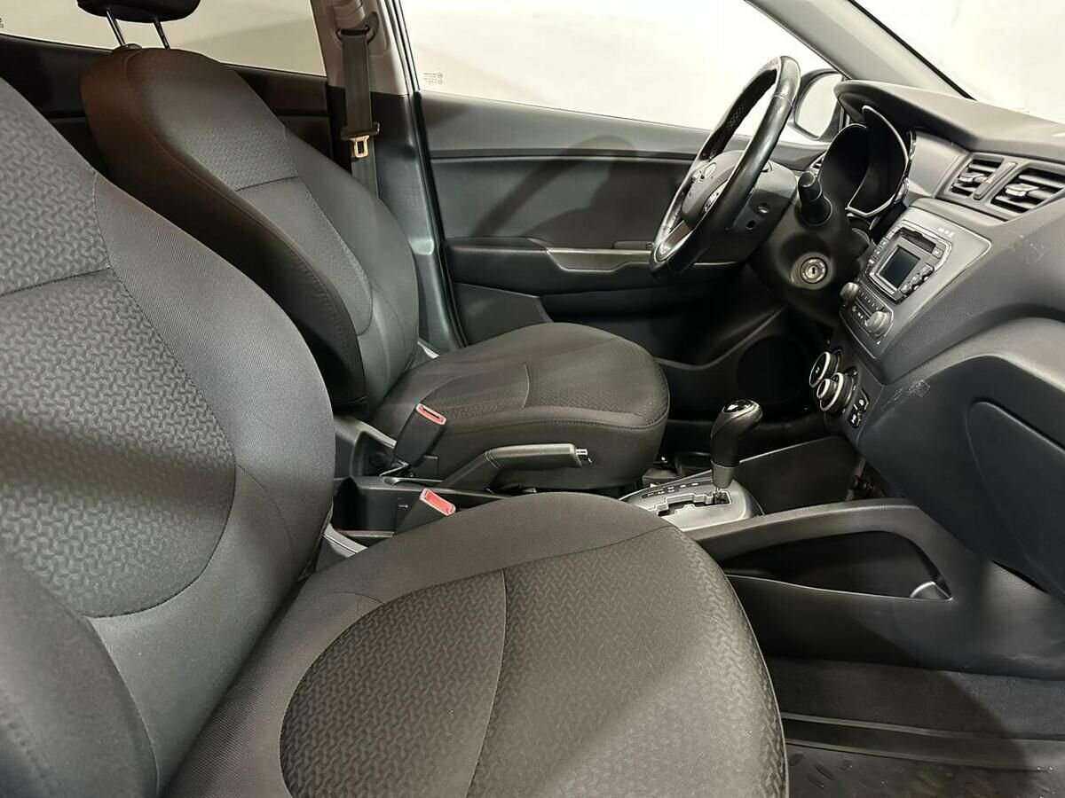 Kia Rio с пробегом — 2014 год. Фото: #9